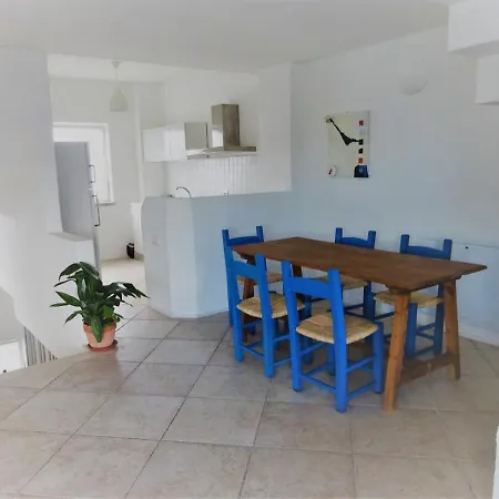 White - * サン・パンタレオ