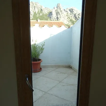 White - サン・パンタレオ