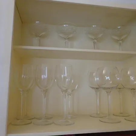 White - アパート サン・パンタレオ