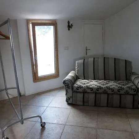 White - Apartment San Pantaleo