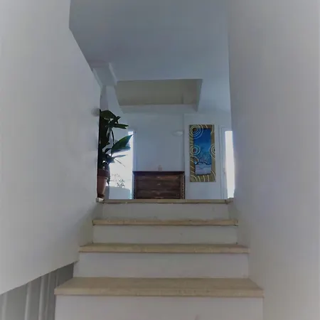 White - Apartment